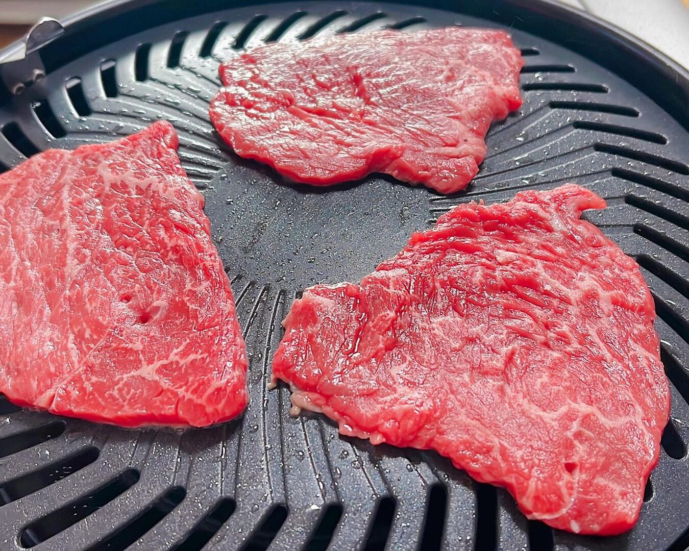 松阪牛柔らか赤身g-1,080円焼肉